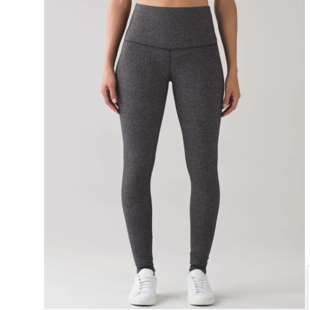 Lululemon Womens High Rise Wunder Under Leggings Size 6 - Picture 9 of 9